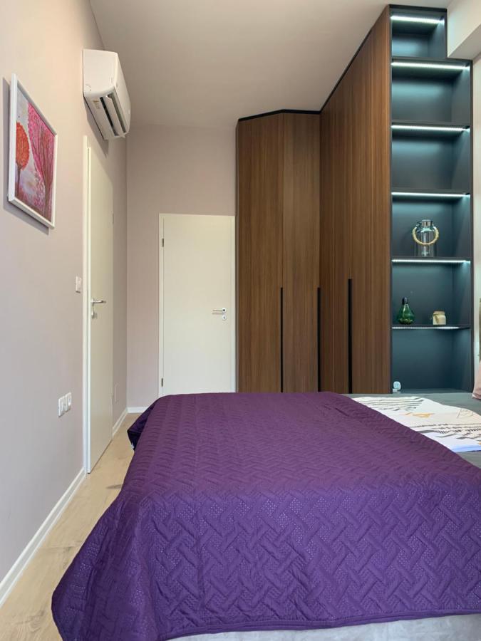 Lovely 1-Bedroom Condo In Tirana Wifi-Netflix-Ac Екстериор снимка