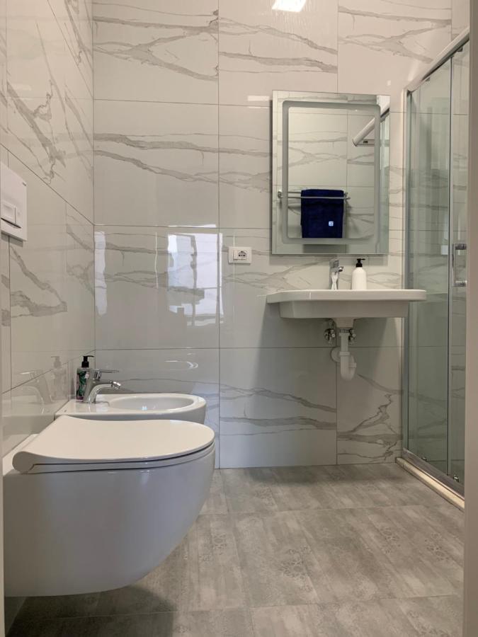 Lovely 1-Bedroom Condo In Tirana Wifi-Netflix-Ac Екстериор снимка