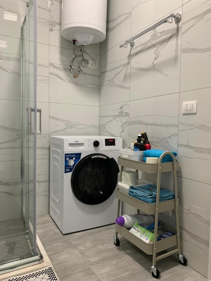 Lovely 1-Bedroom Condo In Tirana Wifi-Netflix-Ac Екстериор снимка